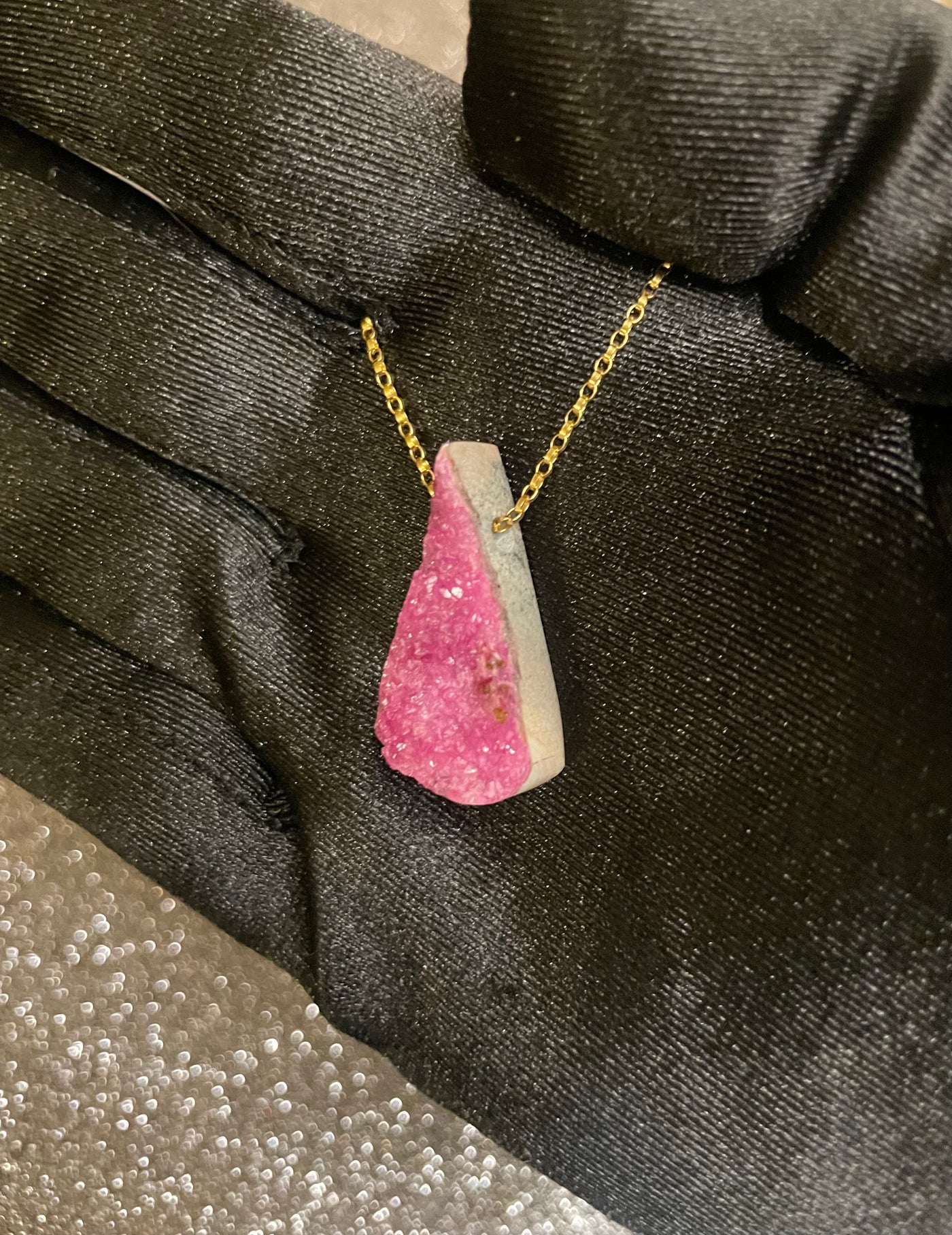 Cobalto Calcite Pendant